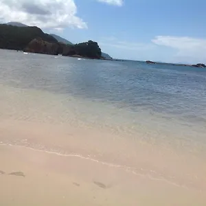 https://rainbow-beach-apartments-rooms.comcaribbean.com