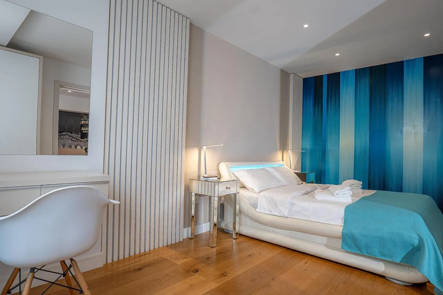 Apartment Old Town - Euroeastventures Luxury Properties Bucharest Romania
