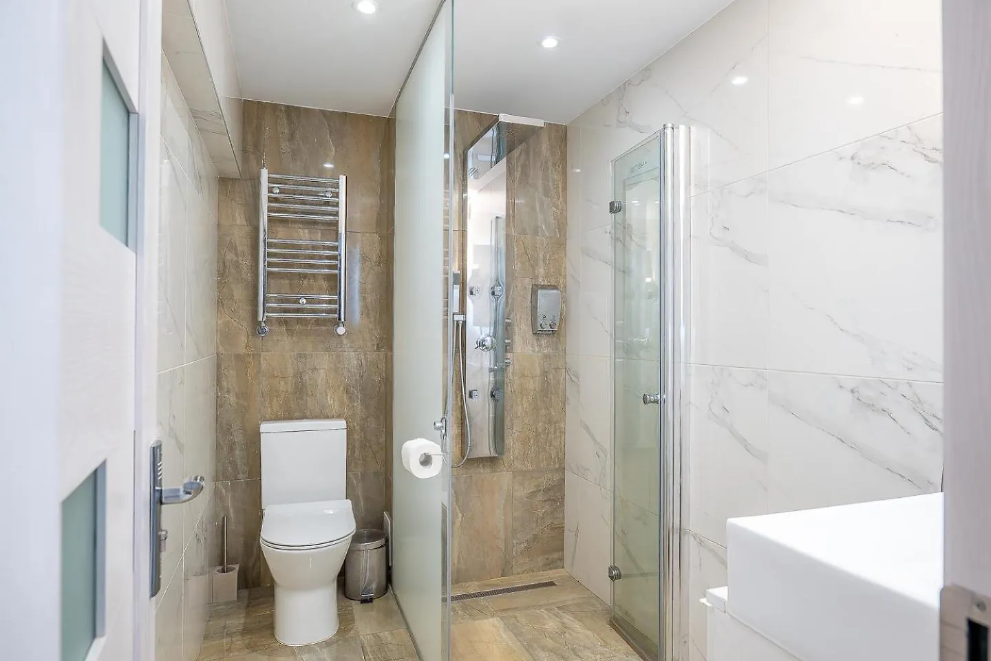 Apartment Old Town - Euroeastventures Luxury Properties Bucharest Romania
